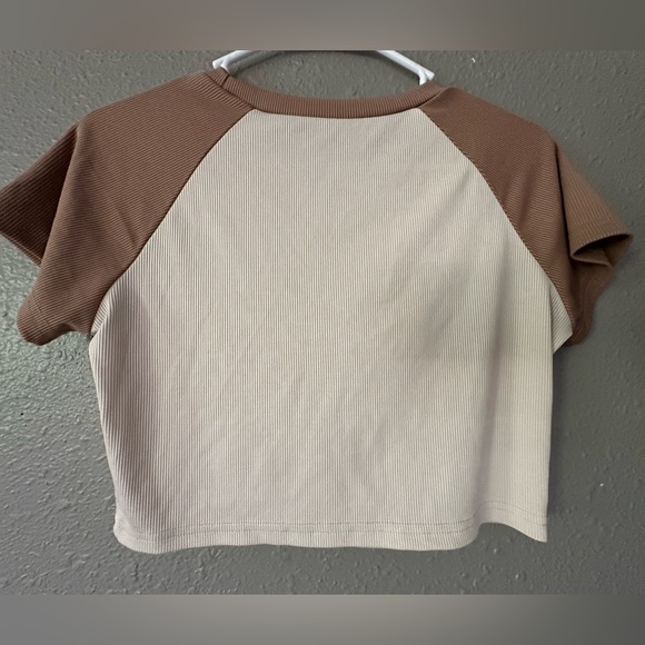 SHEIN Angel Print Tan and Brown Raglan Sleeve Crop Top Tee Size M - Picture 7 of 9